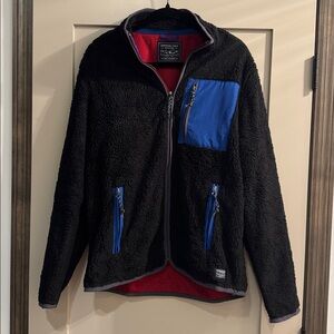 American Eagle Outfitters Red and Black Fleece Jacket
